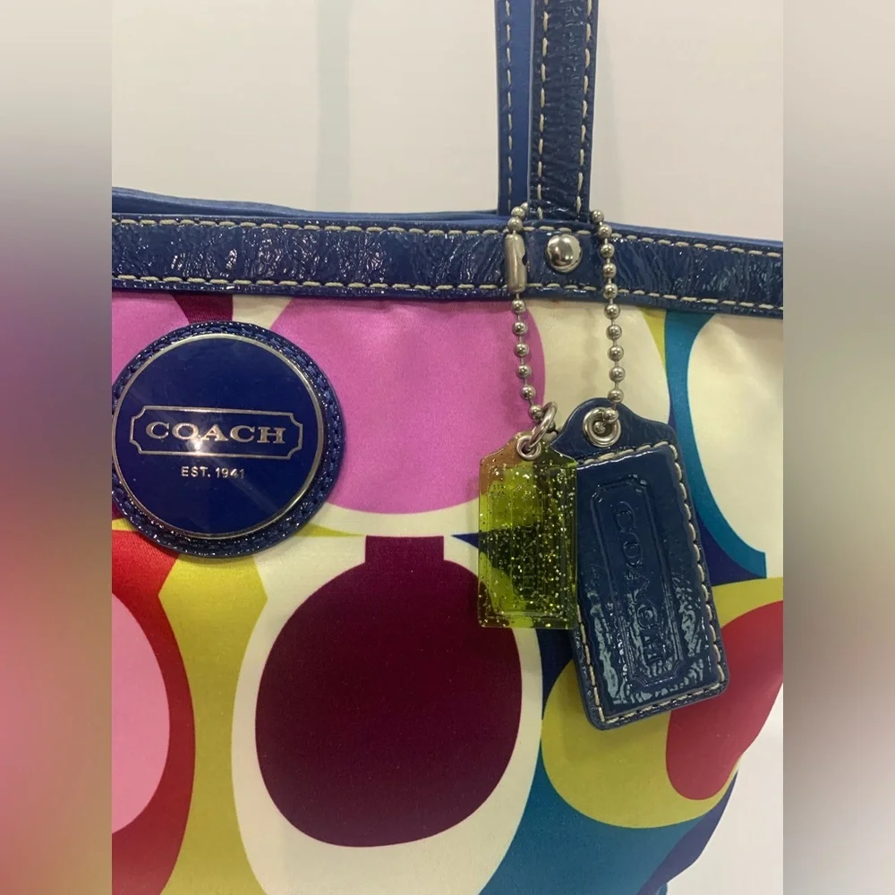 Coach 2010 Signature Scarf Print Multicolor Satin Tote & wristlet-F15183